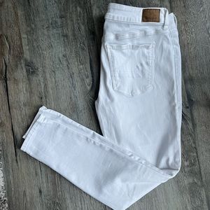 American Eagle white mid-rise skinny pant size 12